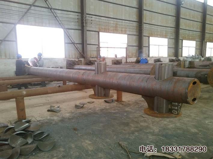 Φ273、Φ325懸臂式交通標志桿加工廠家